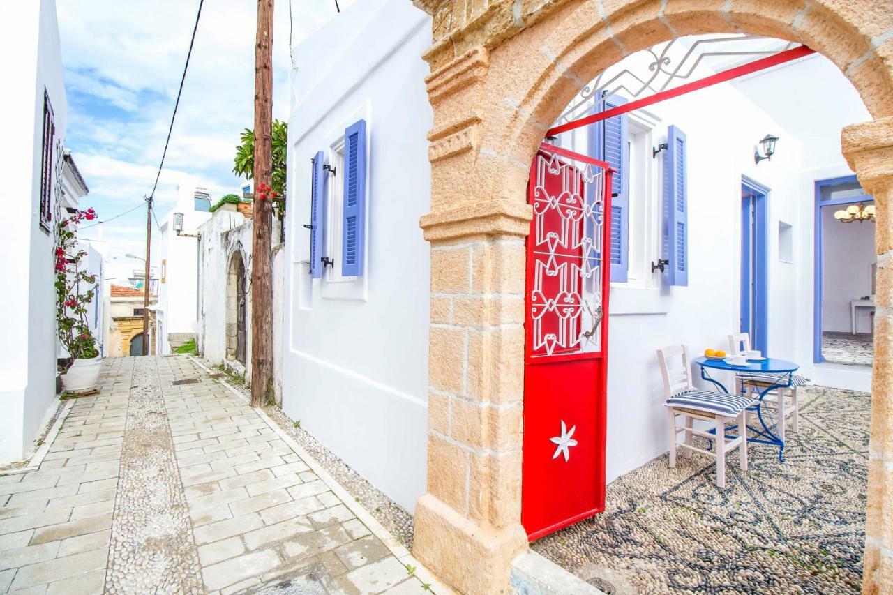 The Red Door In Koskinou Коскіну Екстер'єр фото