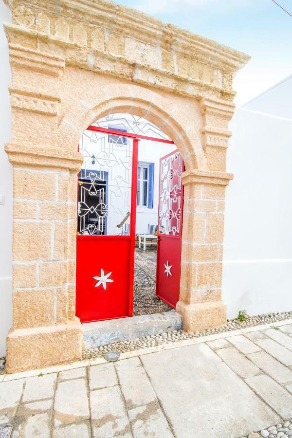 The Red Door In Koskinou Коскіну Екстер'єр фото